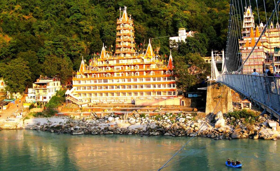 Riverside Camping in Rishikesh